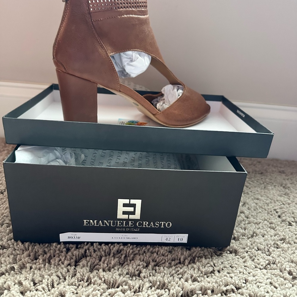 Emanuele Crasto Brown Leather Block Heel Sandals with Ankle Strap